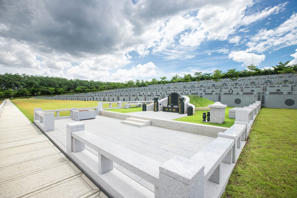 แปลงฝังโซนเอ สุสานเนอร์วาน่า เมมโมเรียลปาร์ค บ้านบึง ชลบุรี