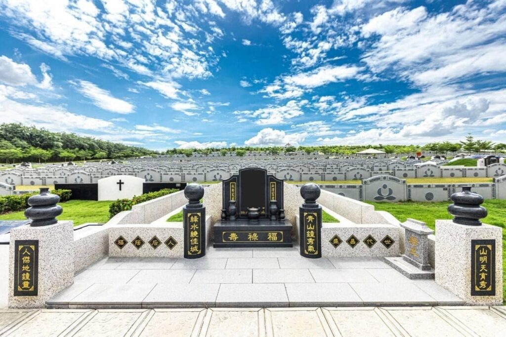 แปลงฝังโซนเอ สุสานเนอร์วาน่า เมมโมเรียลปาร์ค บ้านบึง ชลบุรี