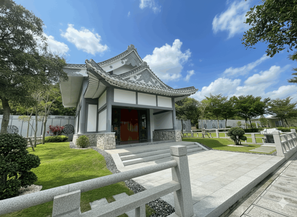 แปลงฝังครอบครัวพิเศษ สุสานเนอร์วาน่า บ้านบึง ชลบุรี พื้นที่ขนาดใหญ่ระดับพรีเมียม รองรับ 1–32 หลุม ตั้งอยู่บนตำแหน่งพลังมังกรตามหลักฮวงจุ้ย ผ่อนชำระได้ไม่มีดอกเบี้ย
