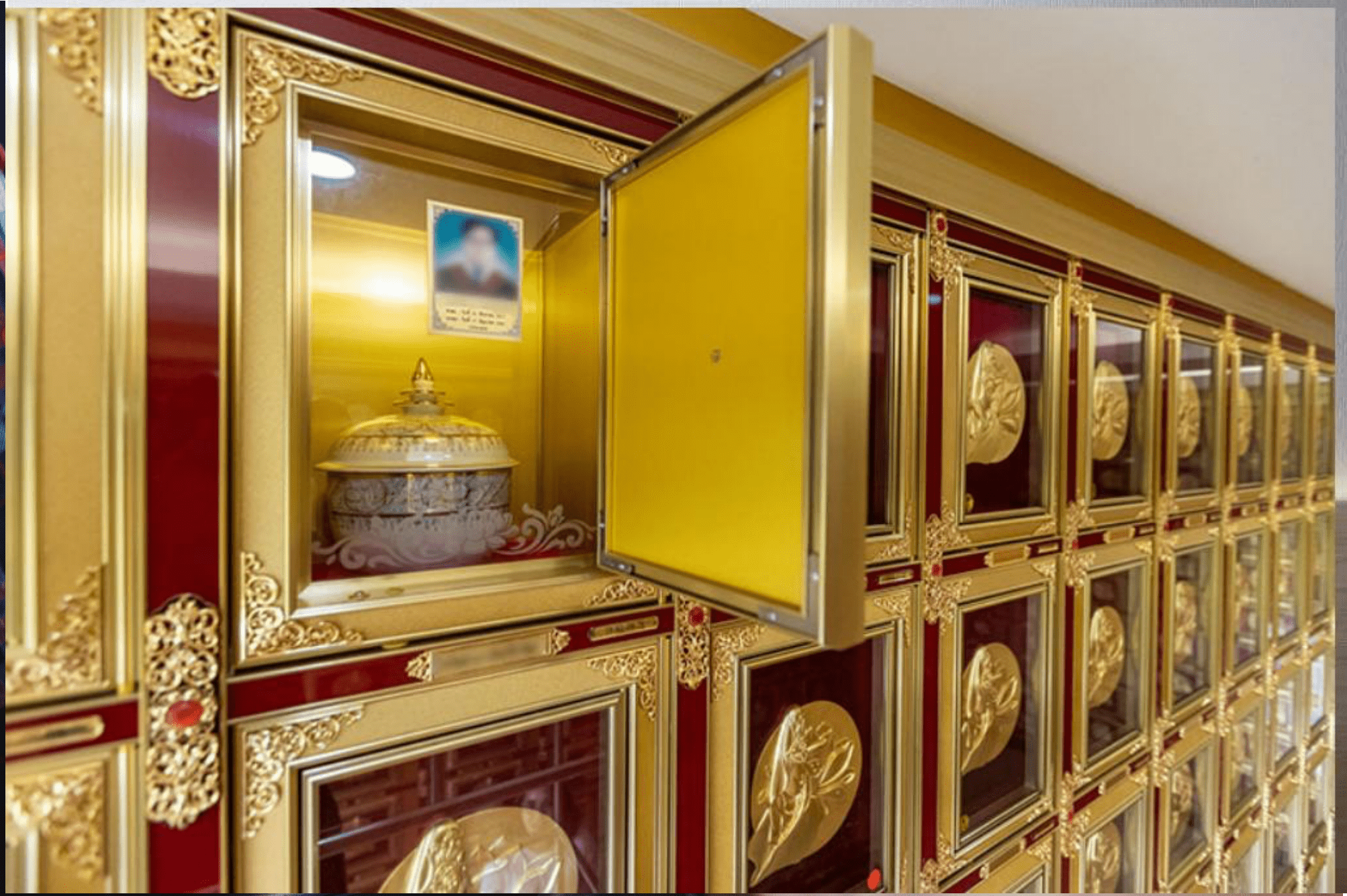 ช่องเก็บอัฐิ (Columbarium) บ้านบึง ชลบุรี